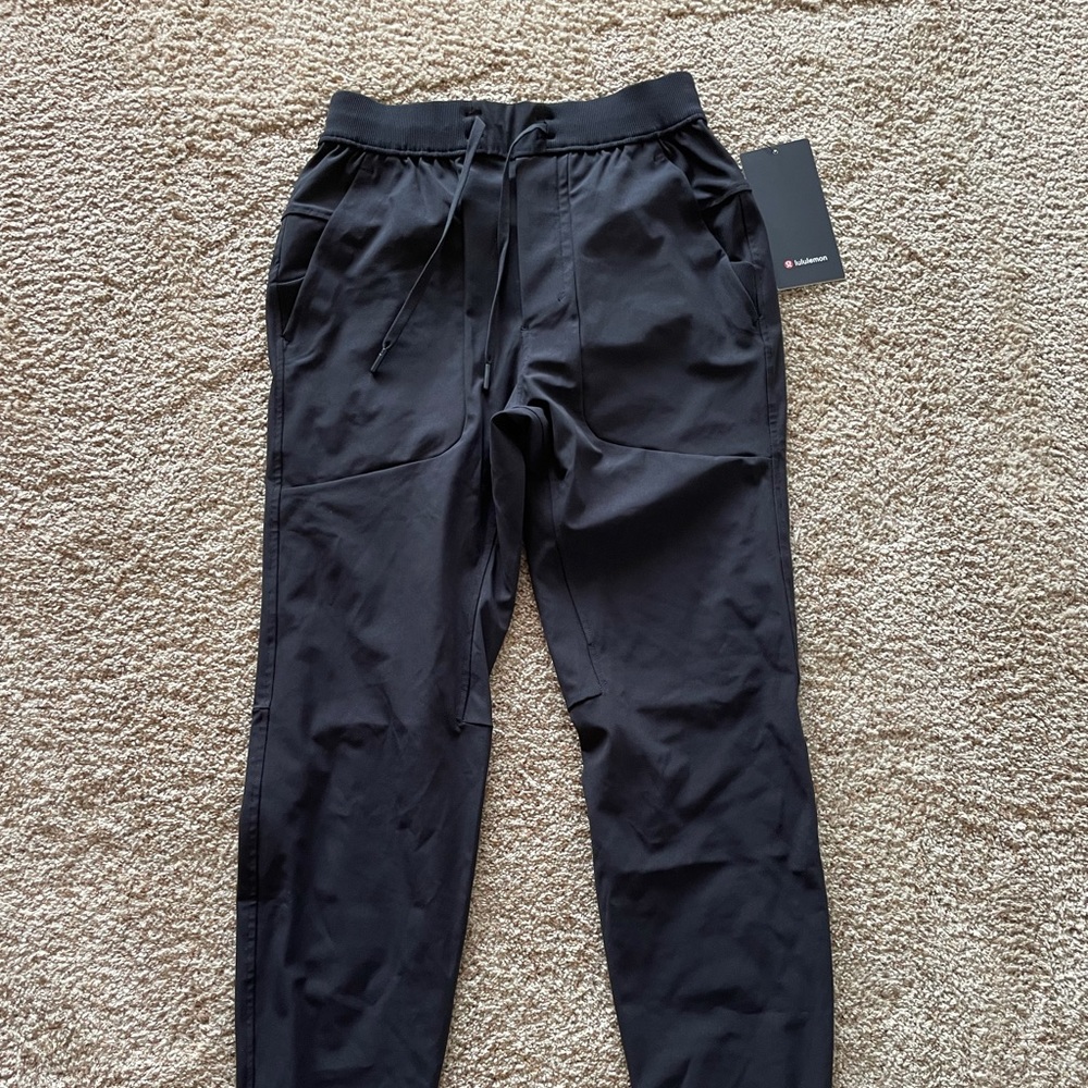 Men’s Lululemon black pants